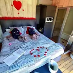 Bed and Breakfast La Du Puits Avec 2 Jacuzzis , Sauna Et Hammam Privatif Tournai