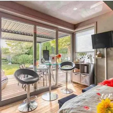 La Du Puits Avec 2 Jacuzzis , Sauna Et Hammam Privatif Panzió Tournai